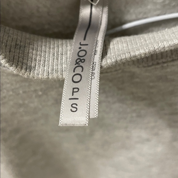 Mock neck sweater - Picture 2 of 5